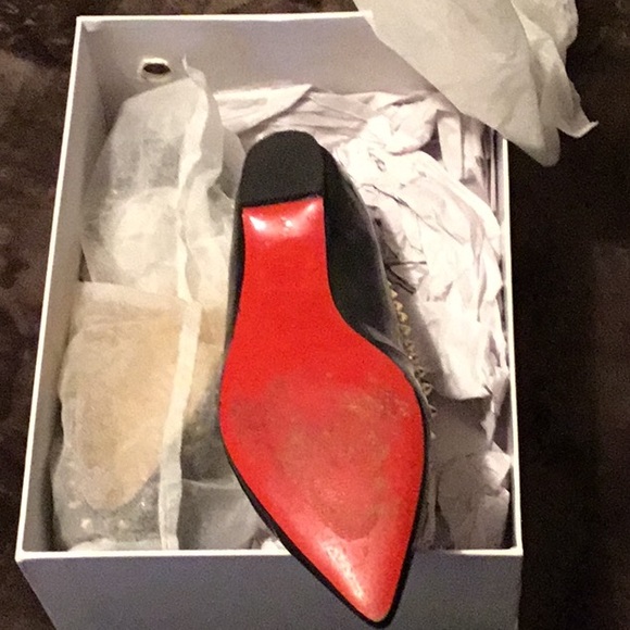 Shoe only worn once - Picture 2 of 3